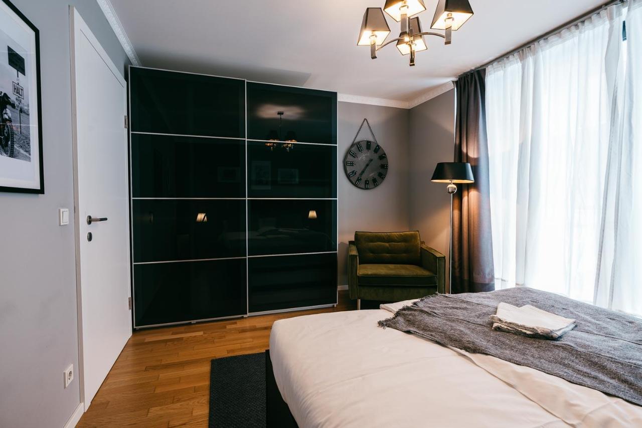 Luxury Downtown Appartement Mit Garage Graz Exteriör bild