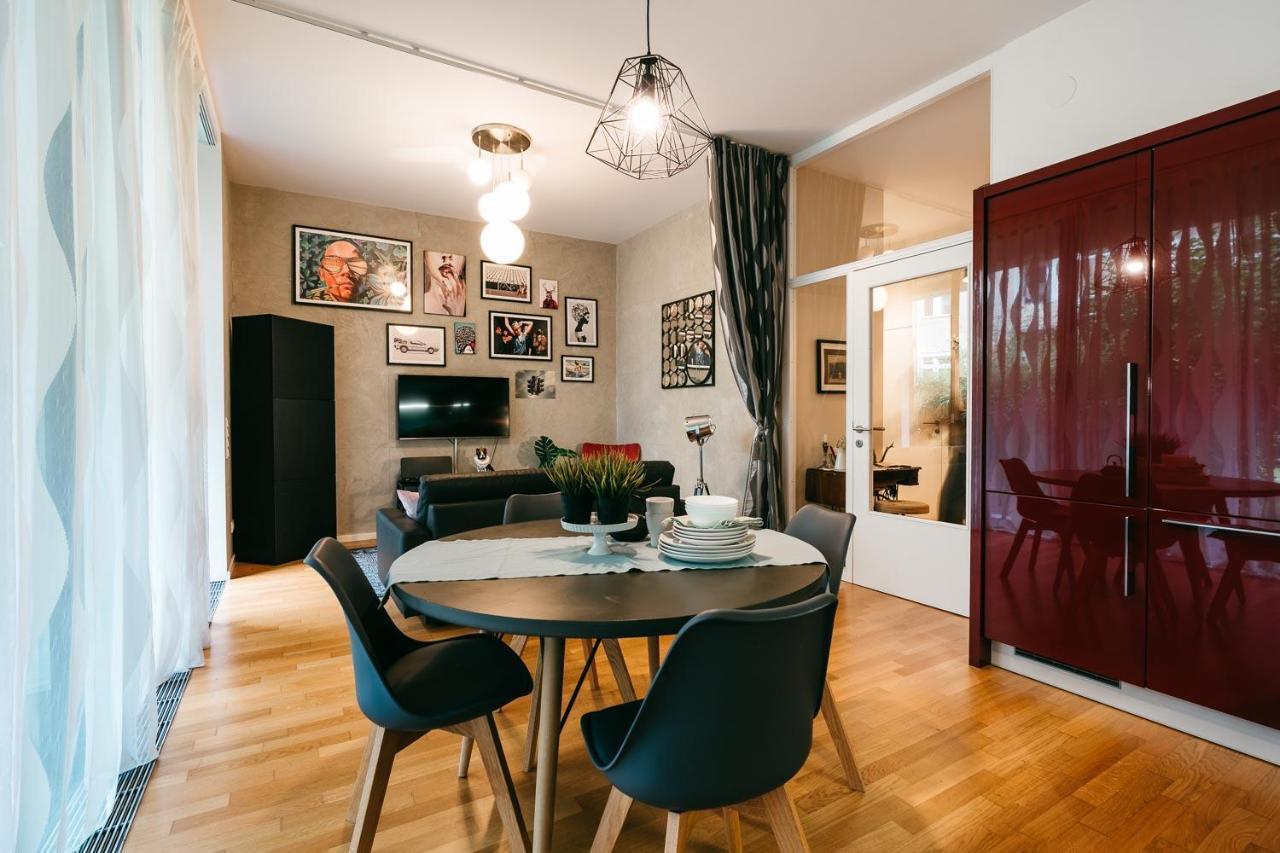 Luxury Downtown Appartement Mit Garage Graz Exteriör bild